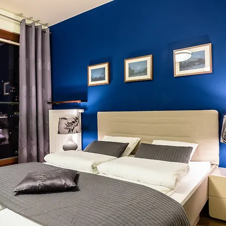 Silver Apartment
