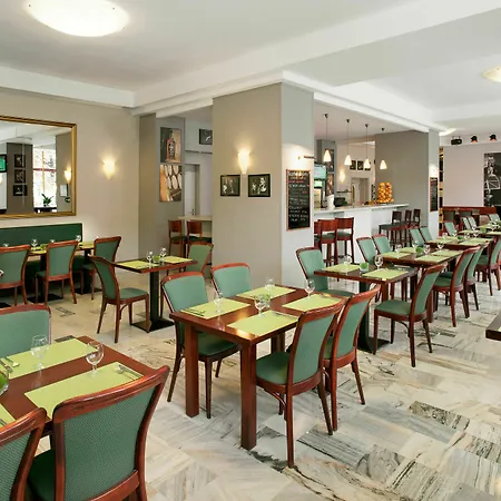 Metropol 3* Warsaw