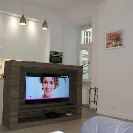 Lovely Apartment- Poznanska 16 Apartament *