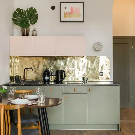 Nowy Swiat 28 Apartment Warsaw