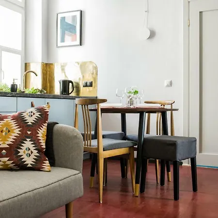 Apartment Nowy Swiat 28
