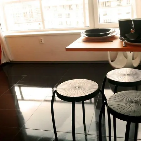 Walk Distance To Mokotow Business Park 아파트 *