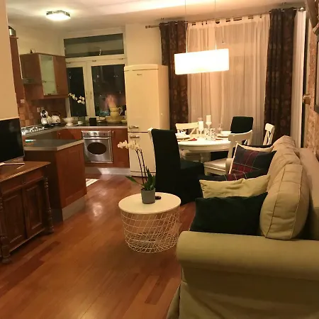 Stare Miasto Dluga 8 ורשה
