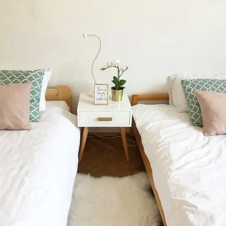 Daire Aleja Niepodleglosci 245- 2br By Homeprime