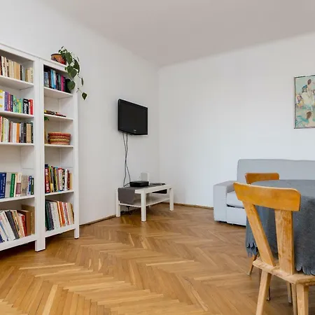 Royal Route For 10 People Apartment *