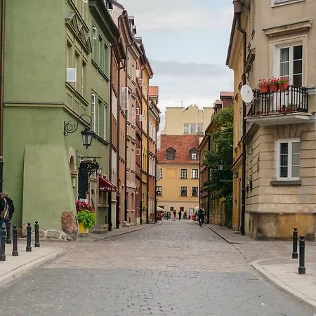 Апартаменты Miodowa Old Town