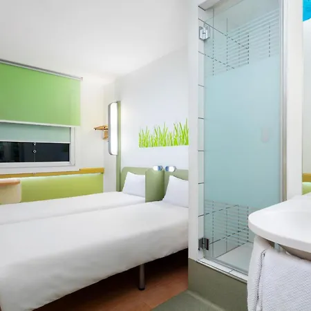 Ibis Budget Warszawa West Station Varsó