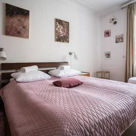Elegant Royal Route Ii Apartment