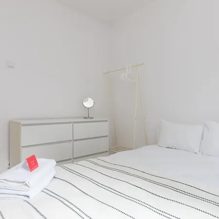 Rondo Onz Sunny Apartment