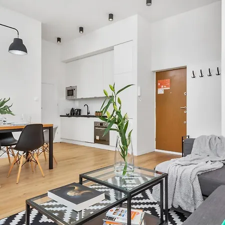 Lägenhet Center By Renters Warszawa