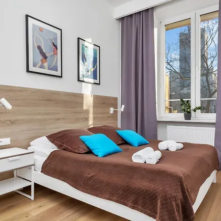 Center By Renters Lägenhet