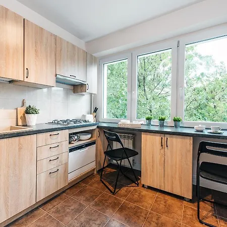 Apartment 3 Bedroom Kasprzaka - P&o Serviced