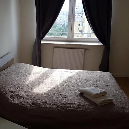 Domotel Aleje Jerozolimskie *
