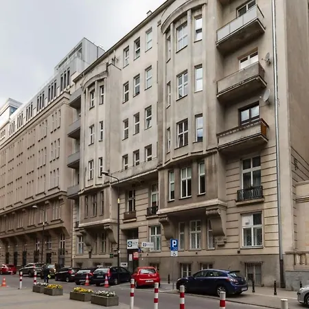 Boduena 4 - Elegant In Centre By Renters Apartment