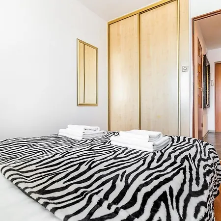 Apartment W Rent Like - Grojecka 80102 Warsaw