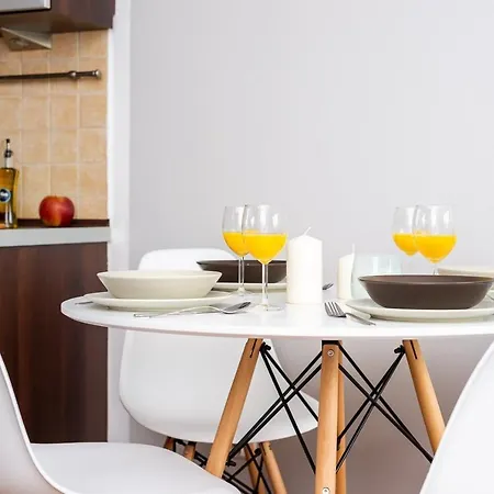 Appartement Al Niepodleglosci 75 *