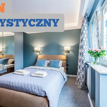 Gold Zlota - Palace Of Culture View- Netflix Apartment Warsaw