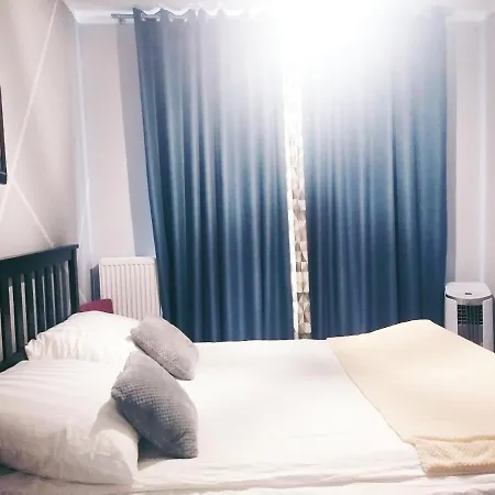 Airport Comfy Homestay *
