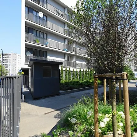 Arkadia By Visitwarsaw Apartment *