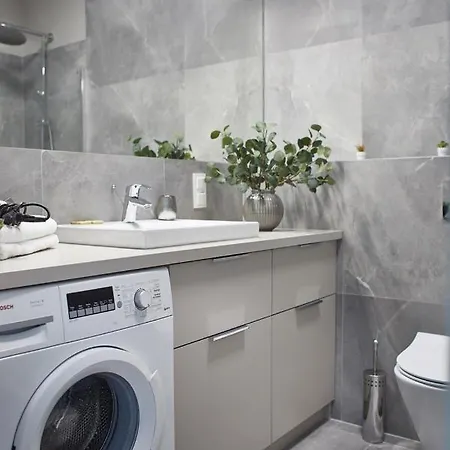 Metro Imielin Apartment Warsaw