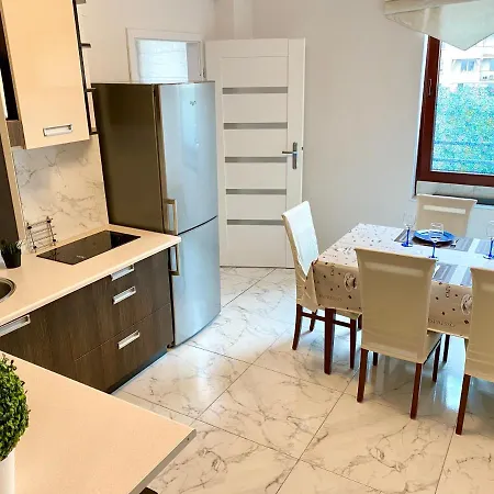 Apartment Center Warsaw - Apartmenty Jana Pawla II Warsaw