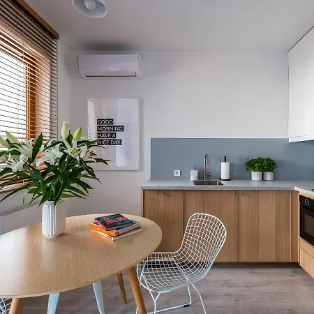 Yoursecondflat Grzybowska Metropoint Апартаменты *