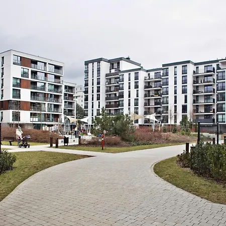 2 Bedrooms Przasnyska P&o Serviced