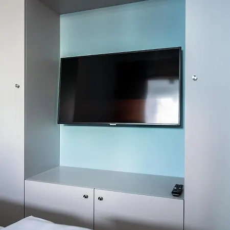 Апартаменты Yoursecondflat Grzybowska Metropoint *