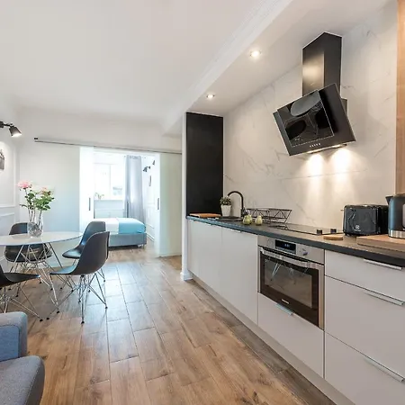 Apartment Poznanska Serviced