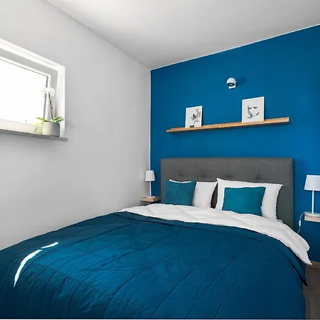 Apartament Ul.solidarności 64 36 M2 Warszawa