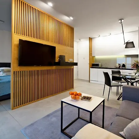 Mennica Deluxe Apartment *