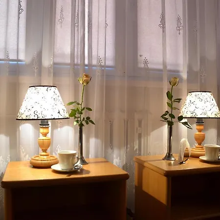 Bed and Breakfast Karat 2*