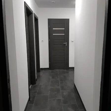 Mirrorroom Pl Airport Warsaw