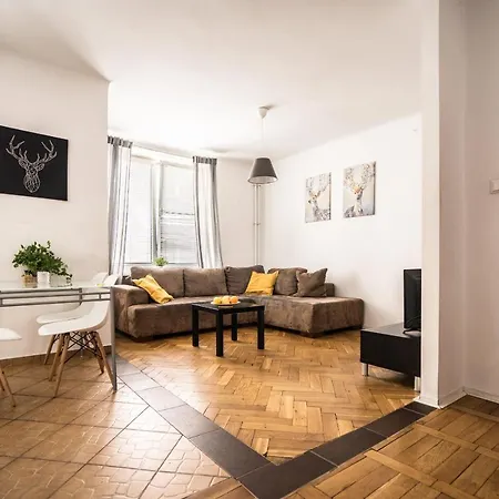Oomph Modern Near Nowy Swiat Apartment *