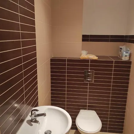 With 2 Shared Bathrooms ,wc , 2km To Old Town -100m From Metro Szwedzka Warsaw