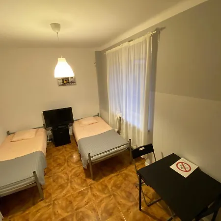 Modlinska 267 No 2 Kwatera prywatna
