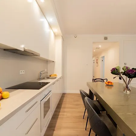 Platinum Towers E-apartments Apart-hotel 4*