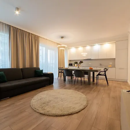 Apart-hotel Platinum Towers E-apartments 4*