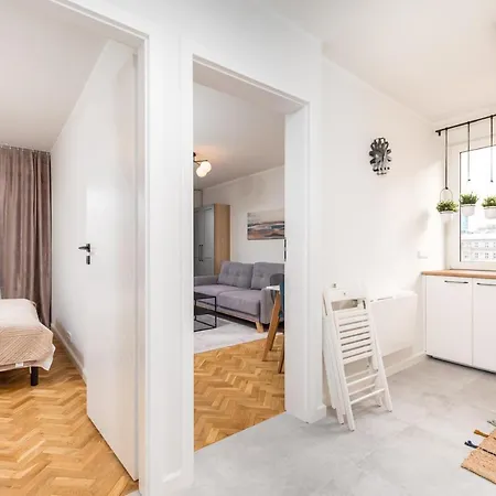 Pl. Dąbrowskiego 12 By Homeprime Apartament