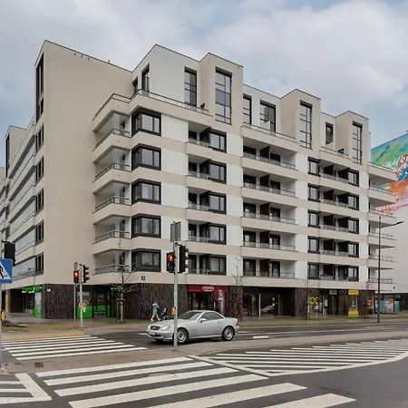 Apartment Artistic Zoliborz By Renters