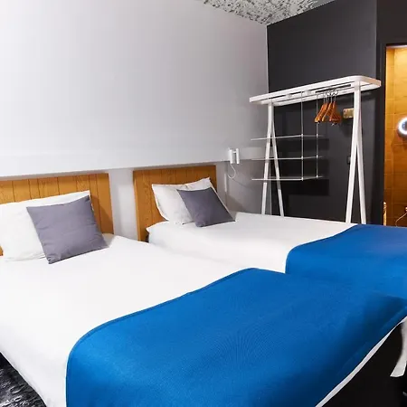Ibis Centrum Hotell 2*