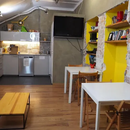 New World St Hostel And Private Room Hostel