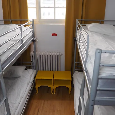 New World St Hostel And Private Room Hostel