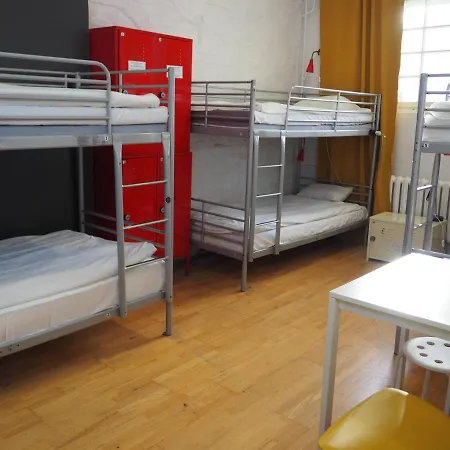 New World St Hostel And Private Room *