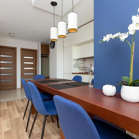 Family Saska Kepa By Renters Apartment *