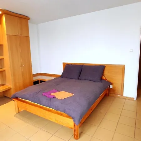 6 * Warsaw