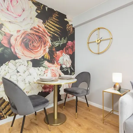 Apartament Center Near The Vistula By Renters