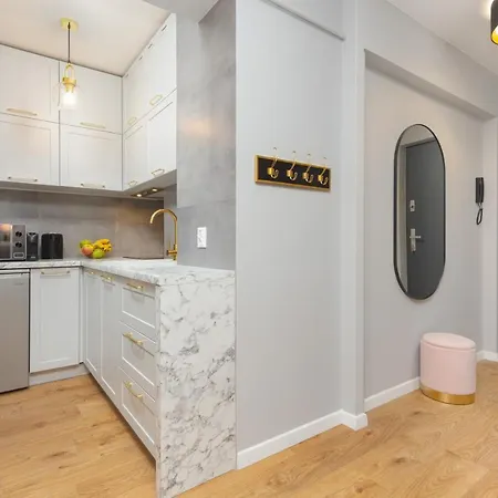 Center Near The Vistula By Renters Apartament