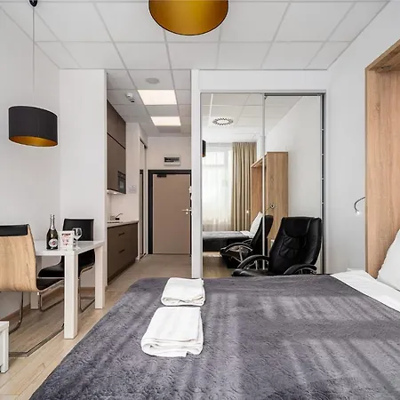 Aleje Jerozolimskie Street Apartament Warszawa