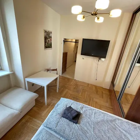 Your Powisle Fabryczna Apartment *